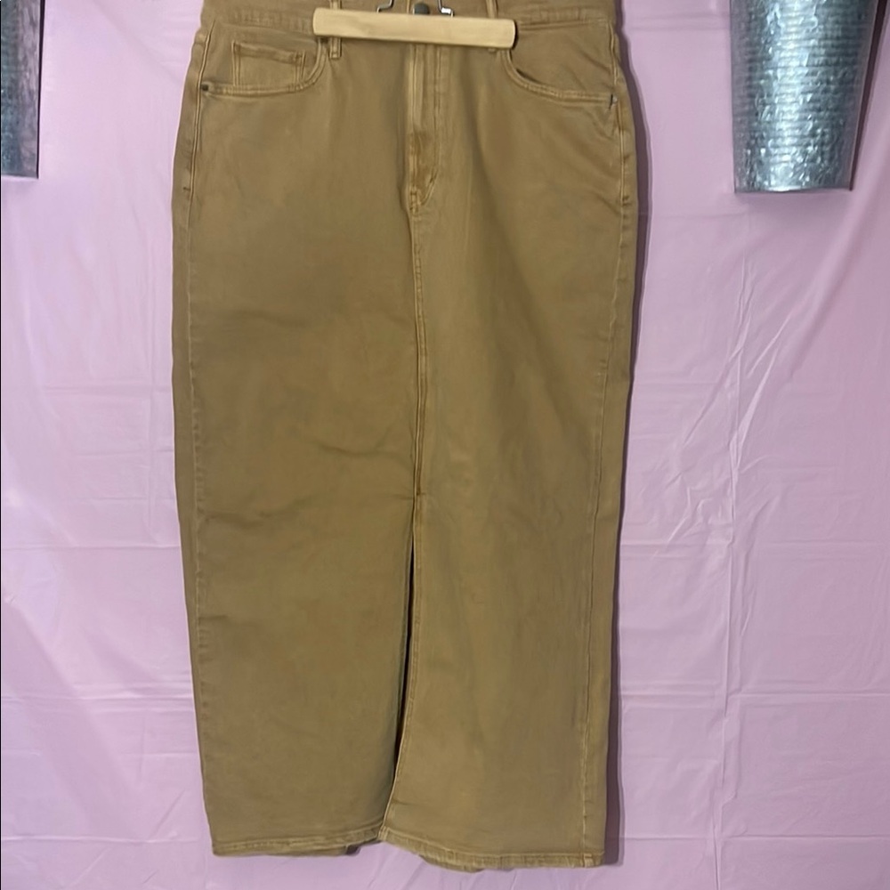 Tan High-Waisted Skirt